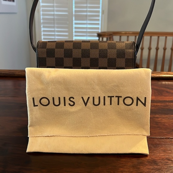 LOUIS VUITTON Tribeca Mini Damier Ebene Shoulderbag - Picture 16 of 16